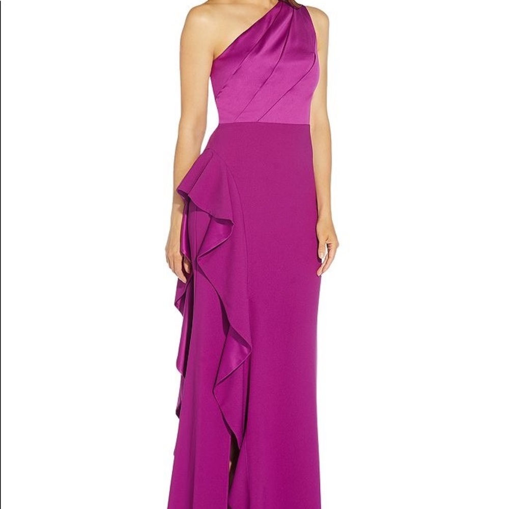 NWOT Adrianna Papell one shoulder gown